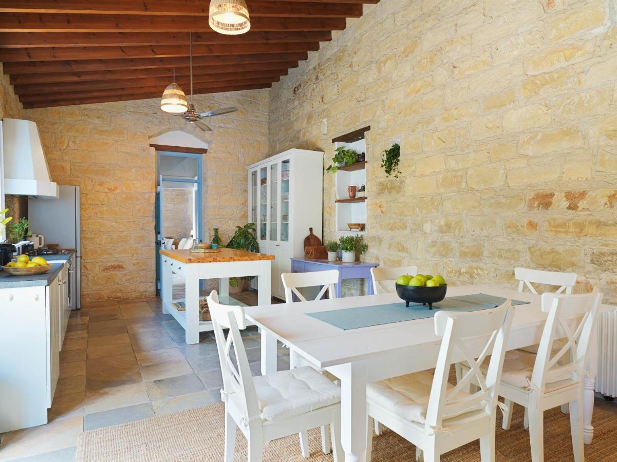 Villa Avgoustis Pachna Екстер'єр фото