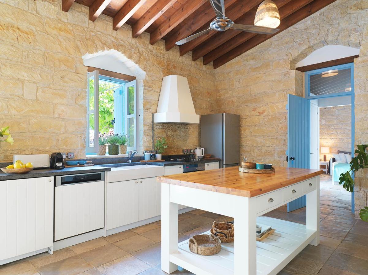 Villa Avgoustis Pachna Екстер'єр фото
